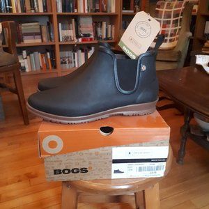 Sweetpea Bogs, size 7 - never worn!